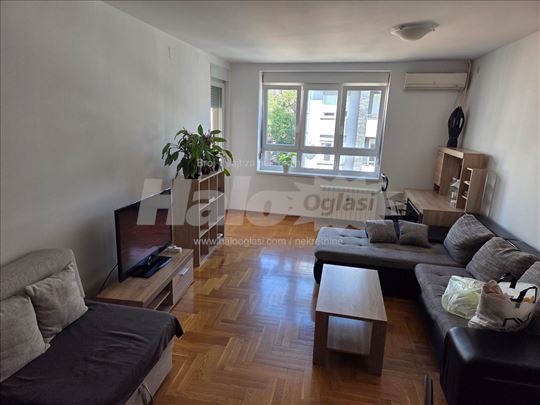 Izdajem dvosobn stan , povoljno