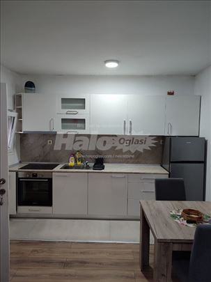 Izdajem stan na Zvezdari