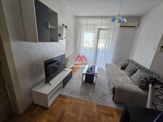 Jednoiposoban stan - 40m2 - Grbavica