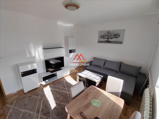 Jednoiposoban stan - 43m2 - Bulevar Oslobođenja