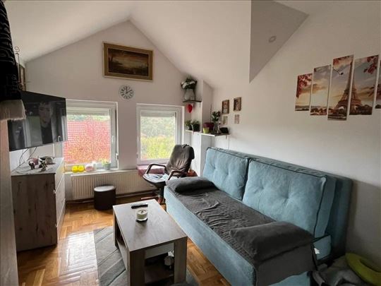 Miljakovac odličan trosoban stan