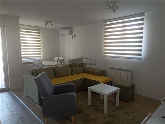 Mladenovac, Slavka Manojlovića , Uknjižen