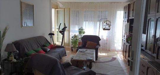 Novi Beograd, 3,0 namešten, TC Piramida