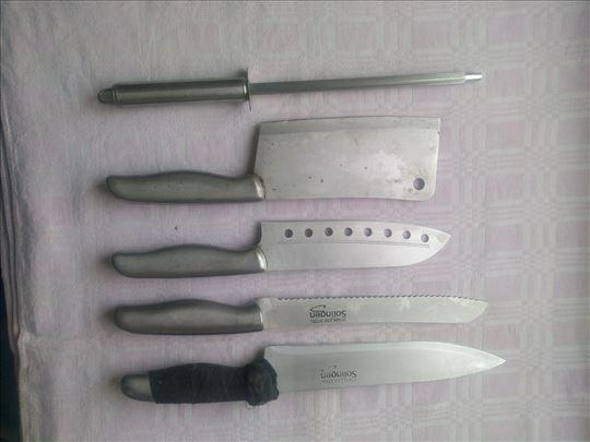 set solingen noževa sa satarom i masatom