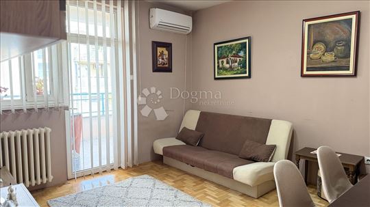 Konjarnik, Ustanička, 90 m2