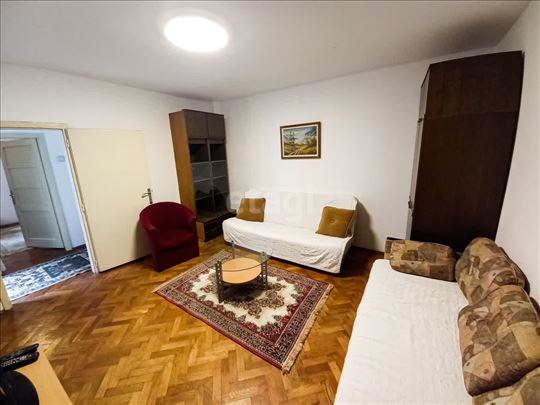 Vračar, Kalenić pijaca – namešten dvosoban stan 