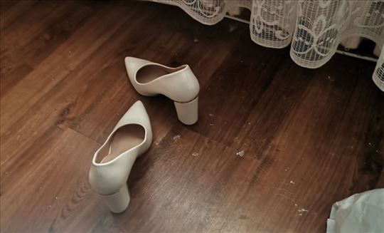 Ženske bež potpetice