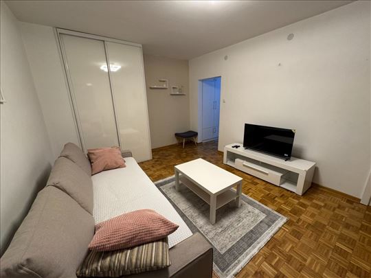 Arena, novija gradnja, odlčan, ID 25001