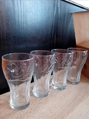 COCA COLA čaše set od 4 komada ( Dva seta na stanj