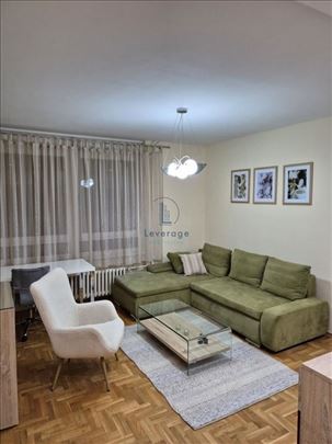 Kalenič pijaca, Golsvordijeva, 45 m2