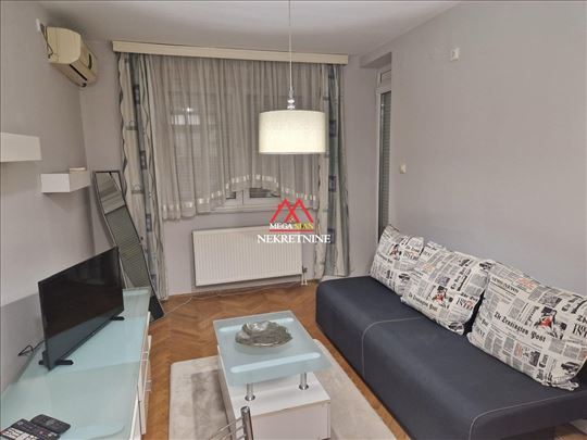 Izdaje se jednoiposoban stan – Grbavica