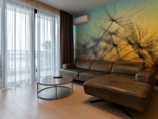 Izuzetni riverview penthouse u zgradi BW Magnolia