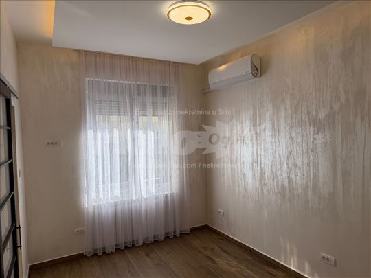 Knez Mihailova 25 drugi sprat garsonjera