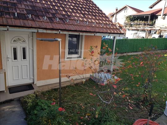 Kumodraž izdavanje stana