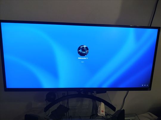 Monitor 34"