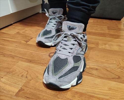 NOVE NEW BALANCE Patike 9060 top siva boja