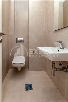 Novogradnja u blizini Apelacionog suda, 66 m2