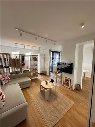 “Open space” na Dunavskom keju odmah useljiv