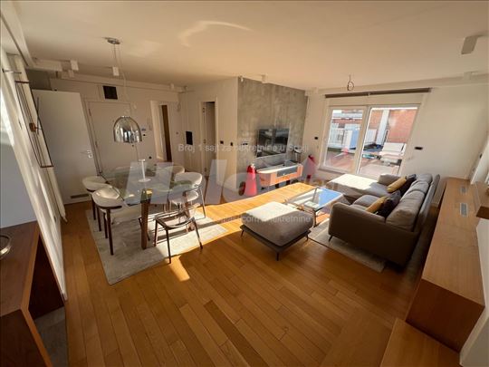 Penthouse 110+100m2 terasa+ 60m2 garaža