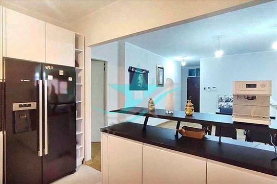 Prodaja 4,0 sa garažnim mestom u Žičkoj ID#1233