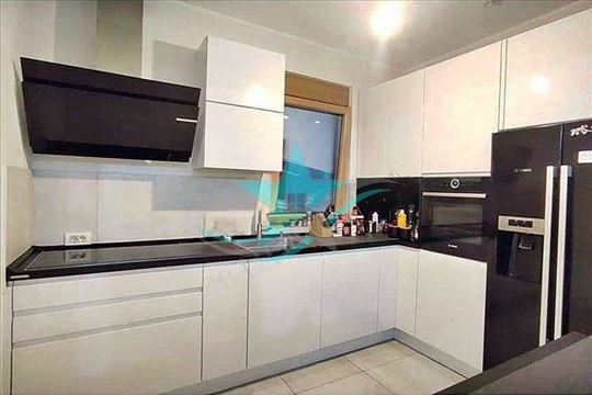 Prodaja 4,0  sa garažnim mestom u Žičkoj ID#1233