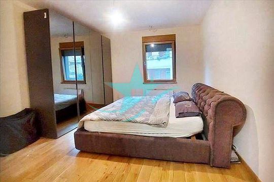 Prodaja 4,0  sa garažnim mestom u Žičkoj ID#1233