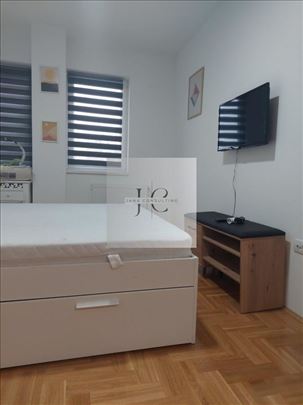 Prodaje Se Prelep Stan U Subotici 43 M2 63 000evra