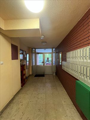 Prostran dvoiposoban stan na Medaku 3