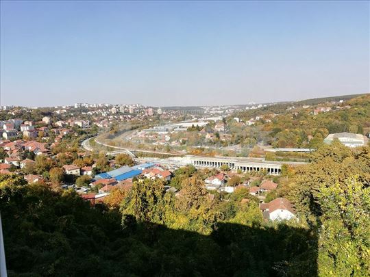 Stan 1,5 soban, 43m2,uknjizen, namesten, CG