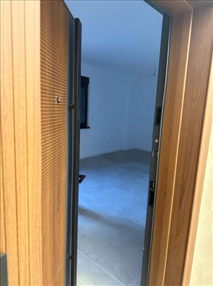 Stan u Novim Banovcima -garsonjera