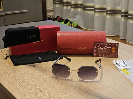 Cartier CT0439S model, top