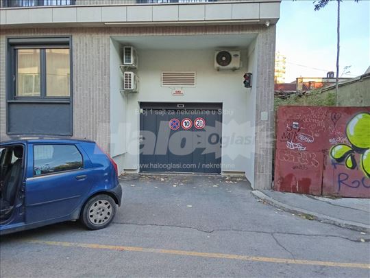 Dorćol, garažno mesto