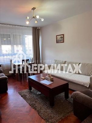 Dorćol, odličan, renoviran, odmah useljiv