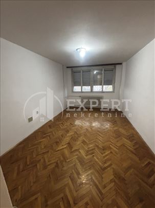 Izdaje se odličan stan kod Parka Svetog Save, 60m2