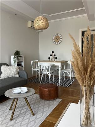 Izdaje se stan 60m2 Cirpanova ulica Sajmiste