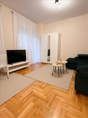 Lep renoviran u Milana Tankosića ID#18802