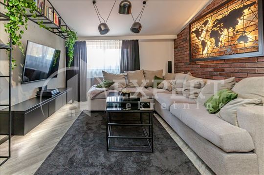 Luksuzan trosoban stan u Medoševcu, 73m2 – useljiv