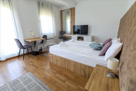 Lux studio H13 All Seasons