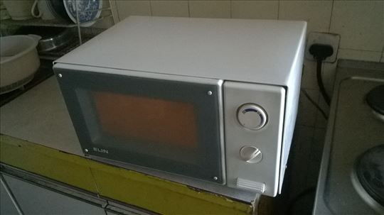 Mikrotalasna Elin MIK 2690 Ispravna 830W Mehaničke