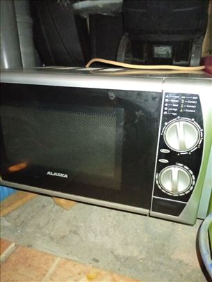 Mikrotalasna pećnica Alaska ispravna