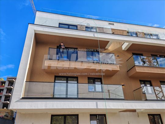 Nov, useljiv u martu, direktno od investitora