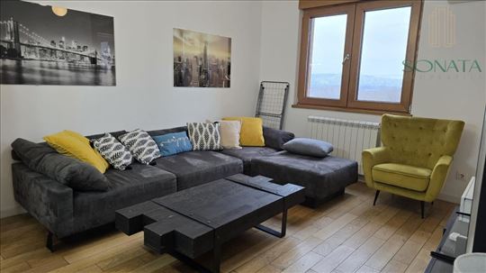 Odlican 3.0 stan od 63m2 sa gar. mestom, A Blok