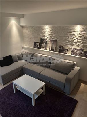 Odlican stan u bloku 37