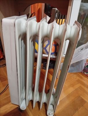 Uljani Radijator ELEKTROLUXS od 6 rebara i 1000 w