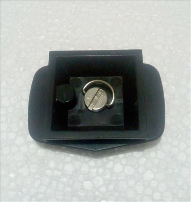 Adapter za prikljucenje kamere na stativ