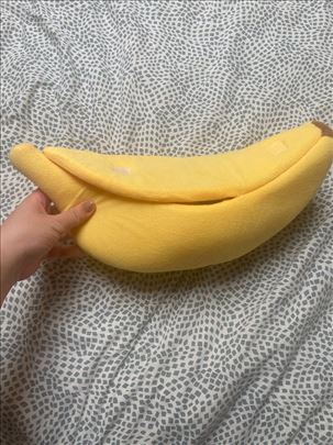 Banana za spavanje i igru mačaka