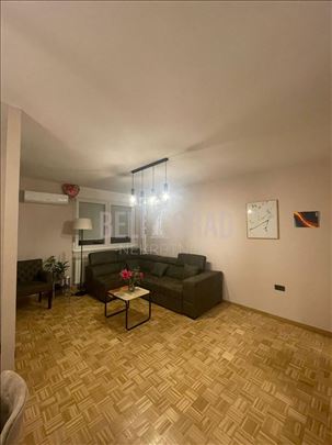 Banjica, renoviran stan