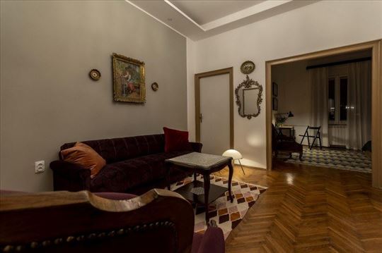 Brankova, 91m2, renoviran salonski stan, terasa