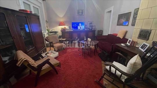 Dvorište, deljiv, salonski