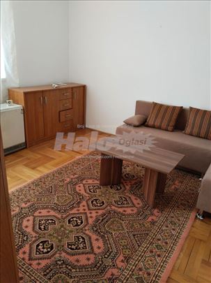 Izdajem 1.0 stan u Kumodrazu